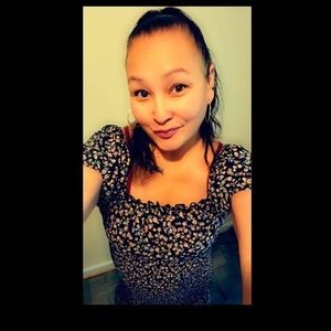 Meet your Posher, Razel